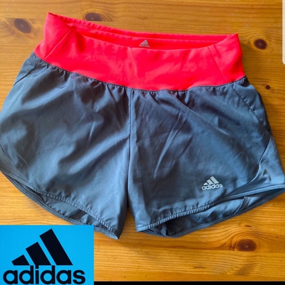 Adidas running short - Picture 1 of 5